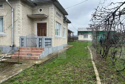 Casă cu 3 camere cu Teren 5810 Mp în Central - 3