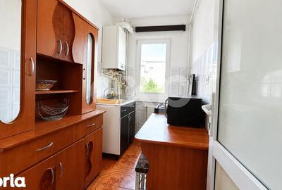 Apartament cu 3 camere semidecomandat, mobilat în Cornișa - 4