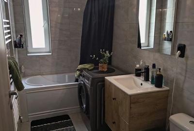 Etaj 1. Bucatarie inchisa. Mobilat si utilat. Disponibil imediat. - 8