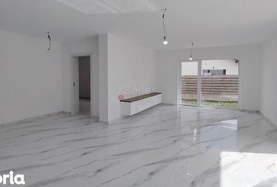 Casă cu 3 camere cu Teren 500 Mp în Noua - 12
