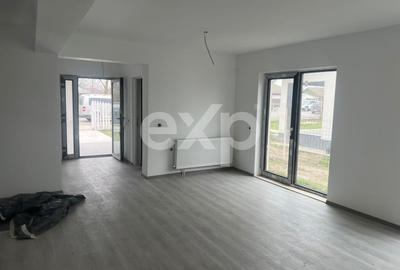 Casă individuală cu 3 camere cu Canalizare în Corbu - 5