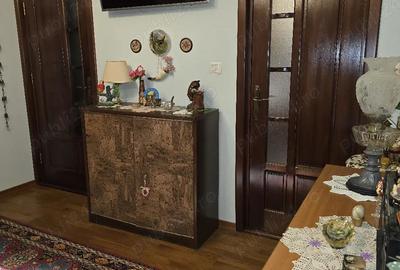 Apartament cu 3 camere decomandat în Central - 3