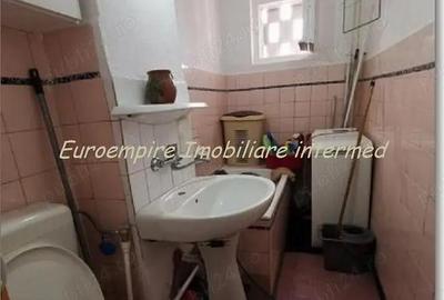 Apartament 3 camere de vanzare zona KM 4-5 - 3