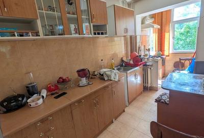 Apartament cu 3 camere decomandat în Calea București - 5
