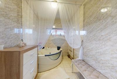 Casă cu 6 camere cu Teren 1075 Mp în Cristian - 15