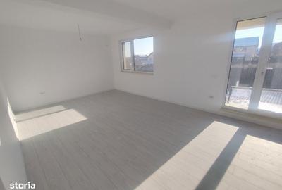 Casă cu 4 camere cu Teren 220 Mp în Rediu - 5