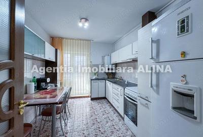 Apartament cu 3 camere decomandat în Decebal - 5