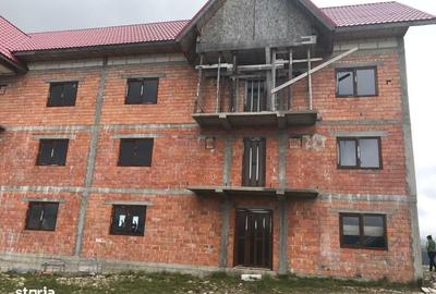 Casă cu 4 camere în Baia de Fier - 3