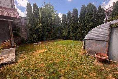 Casă cu 3 camere cu Teren 350 Mp în Central