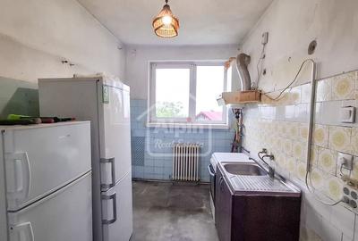Apartament cu 3 camere decomandat în Blumăna