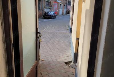 Spațiu comercial, de 170 mp, în Boul Roșu - 1