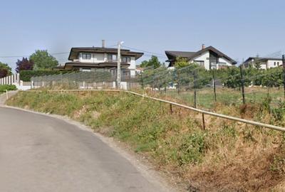 Teren Construcții intravilan de 2030 mp, în Bucium