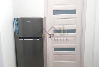 Apartament cu 2 camere decomandat în Micro 3 - 12