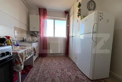 Apartament cu 2 camere semidecomandat în Micro 4 - 9