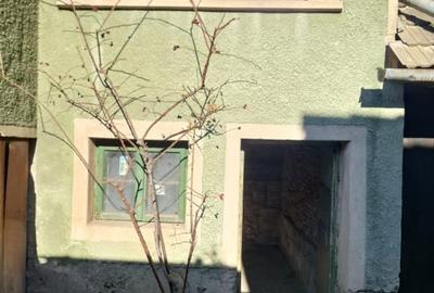 Casă individuală cu 5 camere cu Canalizare în Central - 3