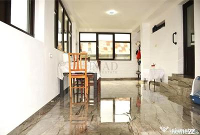 Casă cu 3 camere cu Teren 800 Mp în Central - 2