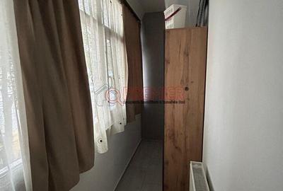 Apartament cu 2 camere decomandat în Apărătorii Patriei - 2