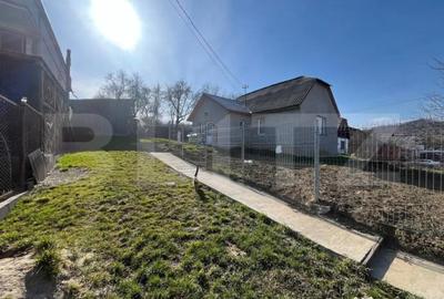 Casă cu 2 camere cu Teren 350 Mp în Central - 1