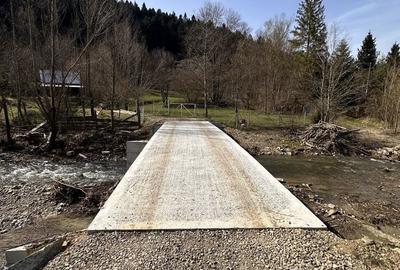 Teren de 6888 mp, în Putna - 4