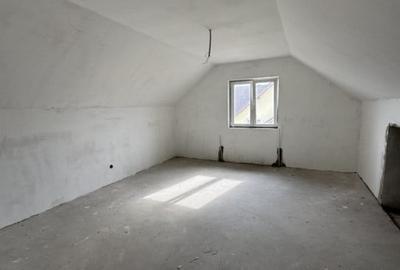 Apartament 3 camere - decomandat - 85 mp utili - balcon - Turnisor