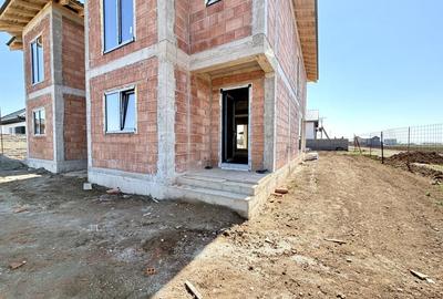 Duplex cu 4 camere cu Canalizare în Sânandrei - 2