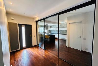 Casă cu 6 camere cu Teren 360 Mp în Central - 2