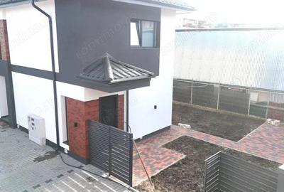 Vanzare Apartament 2 camere+curte 60mp si 2 locuri de parcare - 13