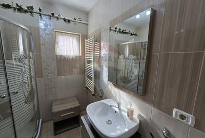 Apartament cu 3 camere semidecomandat, mobilat în UTA - 4