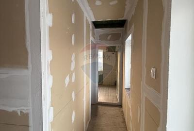 Casă cu teren generos de 1.179 mp, Fierbinți, Târg - 6