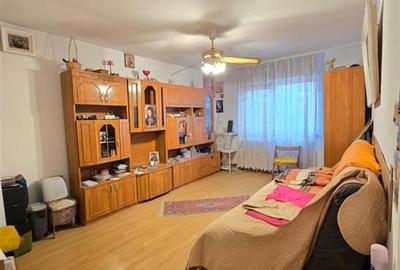Apartament cu 2 camere decomandat în Dacia