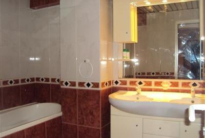 Inchiriez apartament 4 camere, et 2, semimobilat, zona Teatru - 14