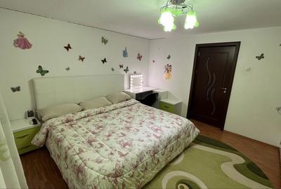 Casă cu 4 camere în Central - 2