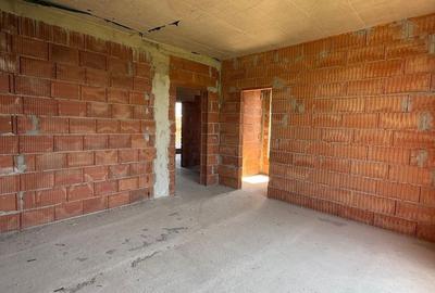 Duplex cu 5 camere cu Canalizare în Dumbrăvița - 2
