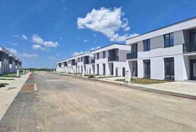 Casă cu 5 camere cu Teren 220 Mp în Mehala - 1