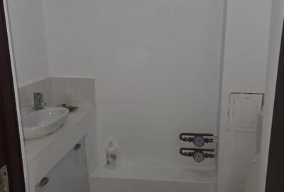 Apartament cu 5 camere decomandat în P-ța Romană - 8