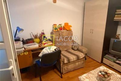 Apartament cu 3 camere decomandat, mobilat în Măgura - 17