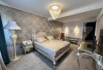 Apartament cu 5 camere decomandat în Central - 1