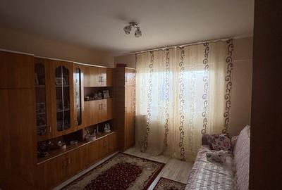 Apartament cu 2 camere decomandat în Carpați 2 - 5