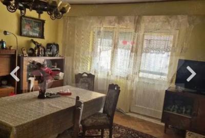 Apartament cu 3 camere semidecomandat în Micro 16 - 5