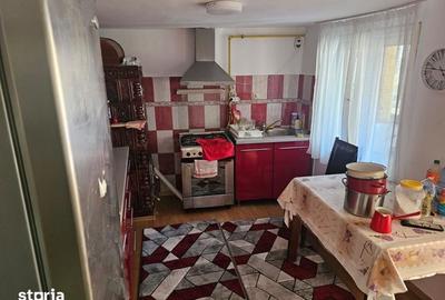 Casă cu 3 camere cu Teren 119 Mp în Central - 2