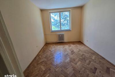 Apartament cu 4 camere în Central - 3