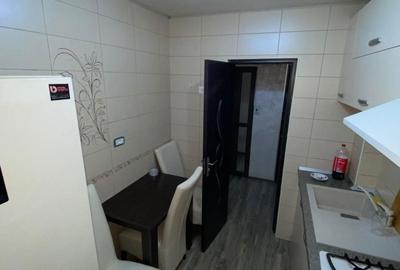 Apartament cu 3 camere semidecomandat în Central - 7
