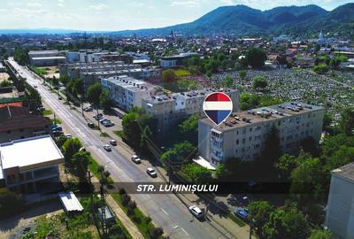 Apartament cu 3 camere semidecomandat în Exterior Est - 27