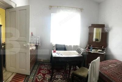 Casă cu 3 camere cu Teren 3920 Mp în Central - 10