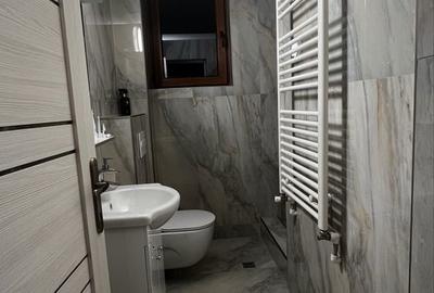 Apartament cu 4 camere decomandat în Central - 10
