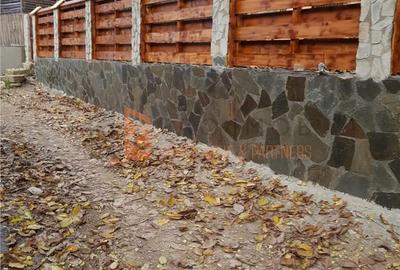 Casă cu 3 camere decomandat în Bălănești - 1