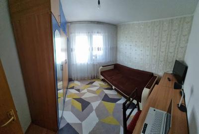 Apartament cu 2 camere semidecomandat în Vitan