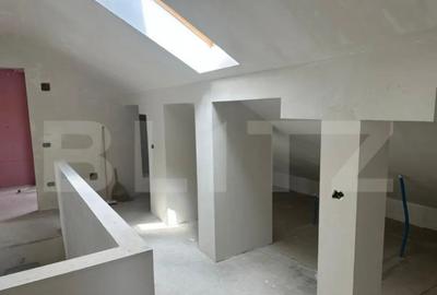 Apartament cu 4 camere decomandat în Central - 4