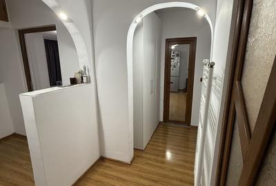 Apartament cu 3 camere decomandat în Exterior Vest - 2