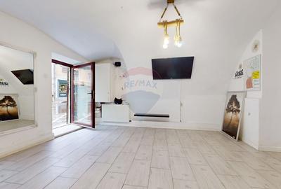 Inchiriere spatiu, locatie premium in Brasov, langa Biserica Neagra - 3